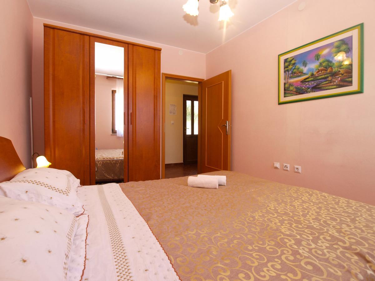 Apartments Mirjana 1655 كانافانار المظهر الخارجي الصورة